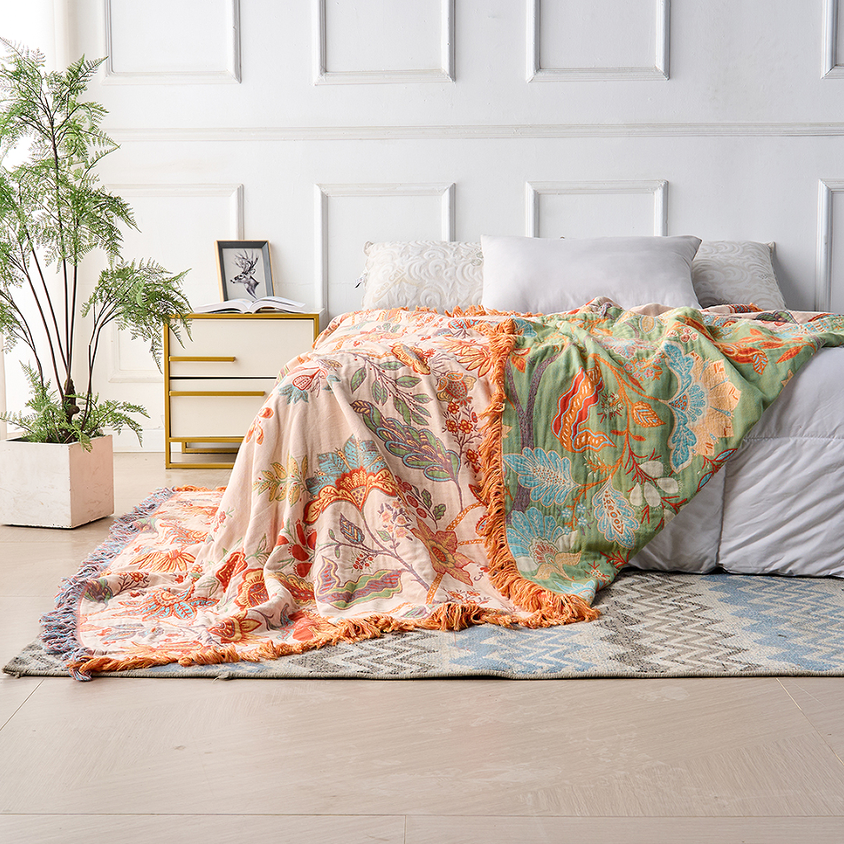 Manta de algodón floral boho lavable a máquina con flecos, diseño rústico en fondo crema con flores naranjas y azules 3