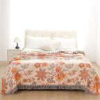 Manta de algodón floral boho lavable a máquina con flecos, diseño rústico en fondo crema con flores naranjas y azules 4