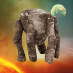 Peluche de personaje espacial con tela suave, diseño adorable, perfecto para niños y coleccionistas. 3