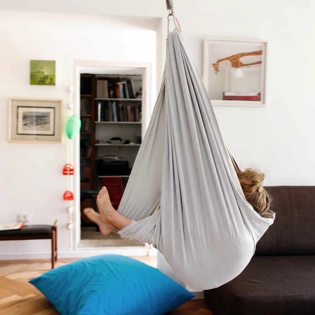 Silla hamaca infantil colgante estilo capullo, ideal para juego y relajación en interiores, medidas 100 cm x 280 cm. 0