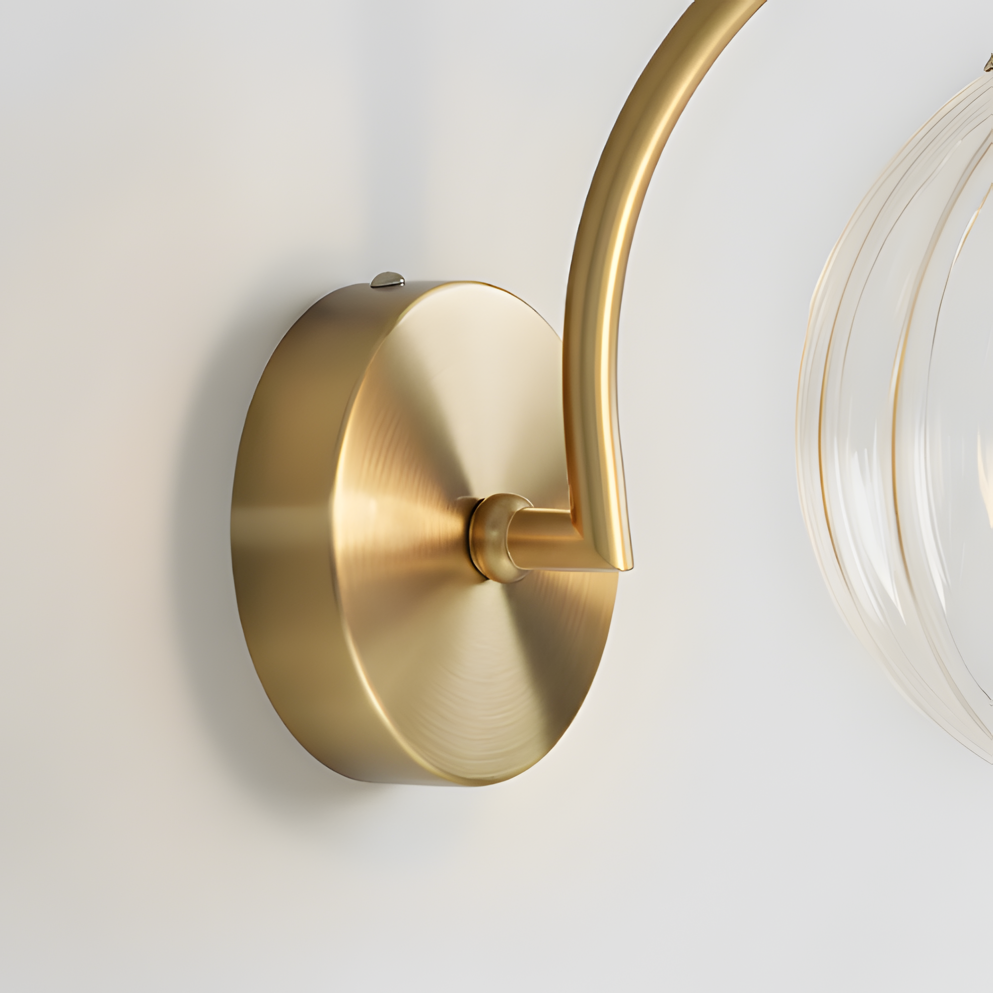 Aplique de pared de cristal acanalado dorado - Diseño elegante