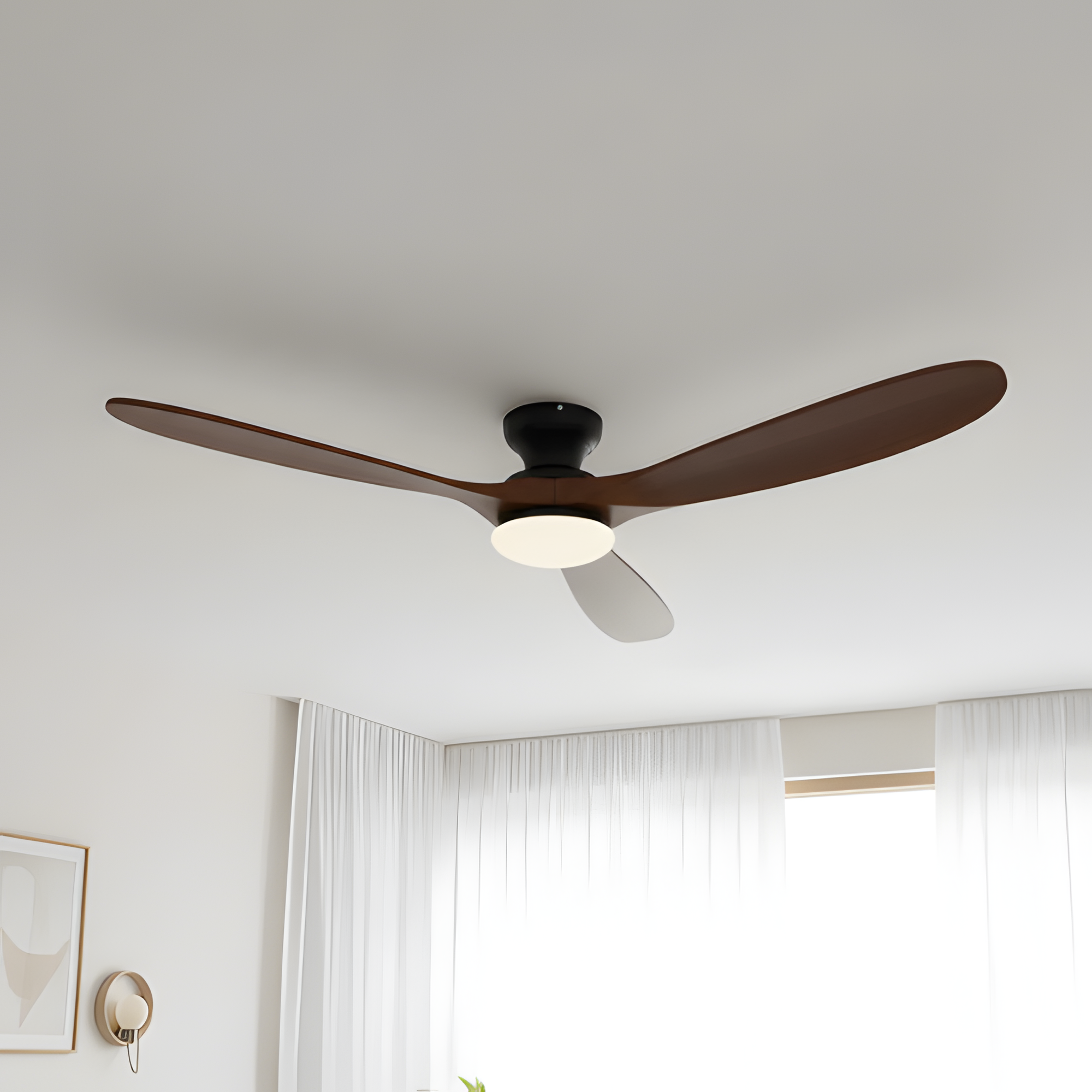 Ventilador de techo en tono madera con luz LED - Moderno