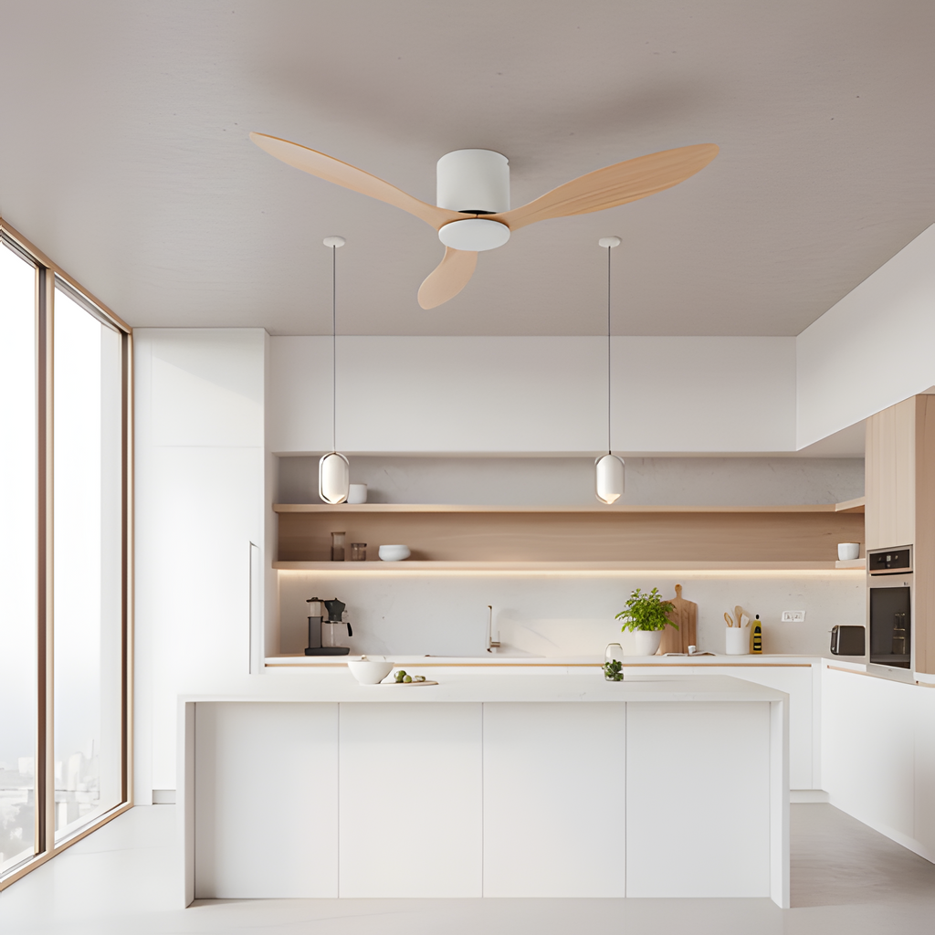Ventilador de techo en tono madera claro - Contraste Suave