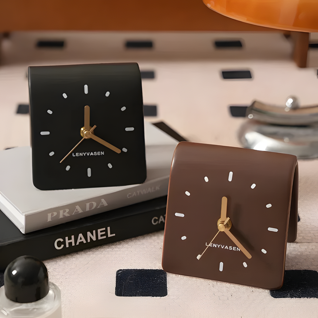 Reloj De Escritorio Retro Minimalista - Diseño Curvo