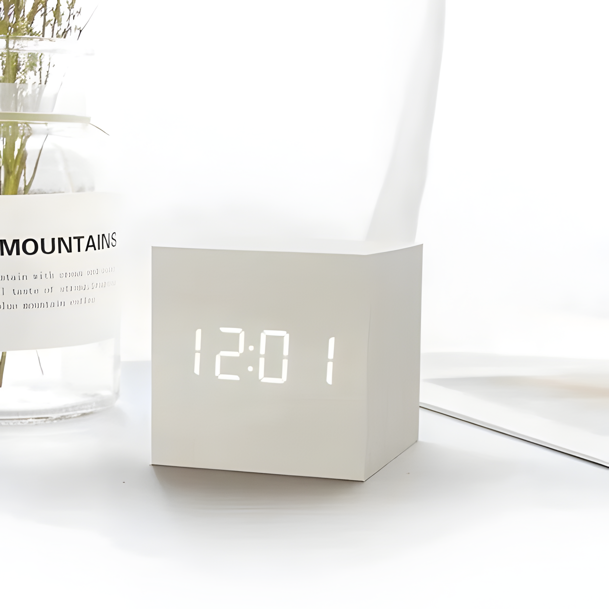 Reloj Despertador Minimalista Moderno - Pantalla LED