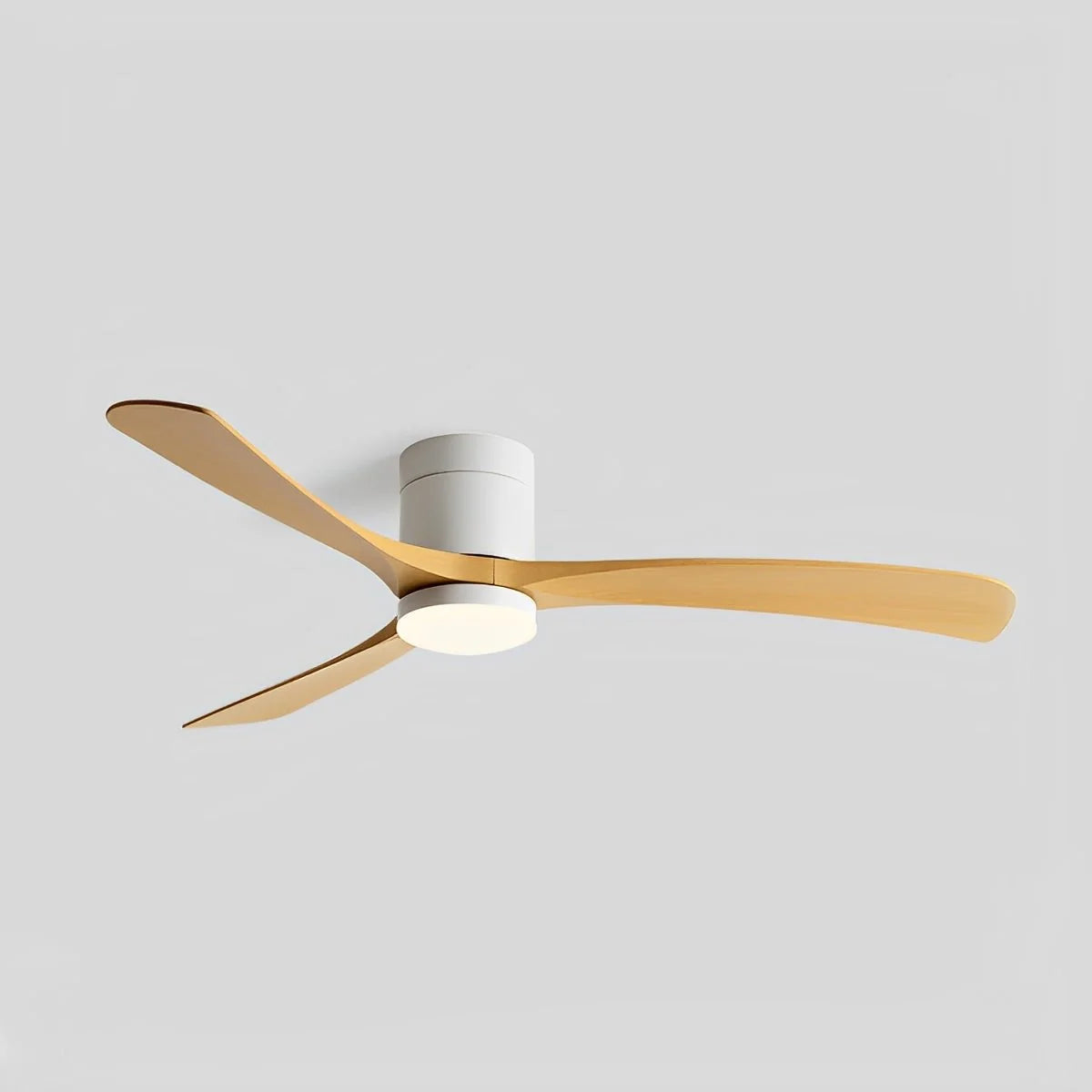 Ventilador de techo con luz LED integrada y motor silencioso, diseño minimalista ideal para interiores modernos. 8