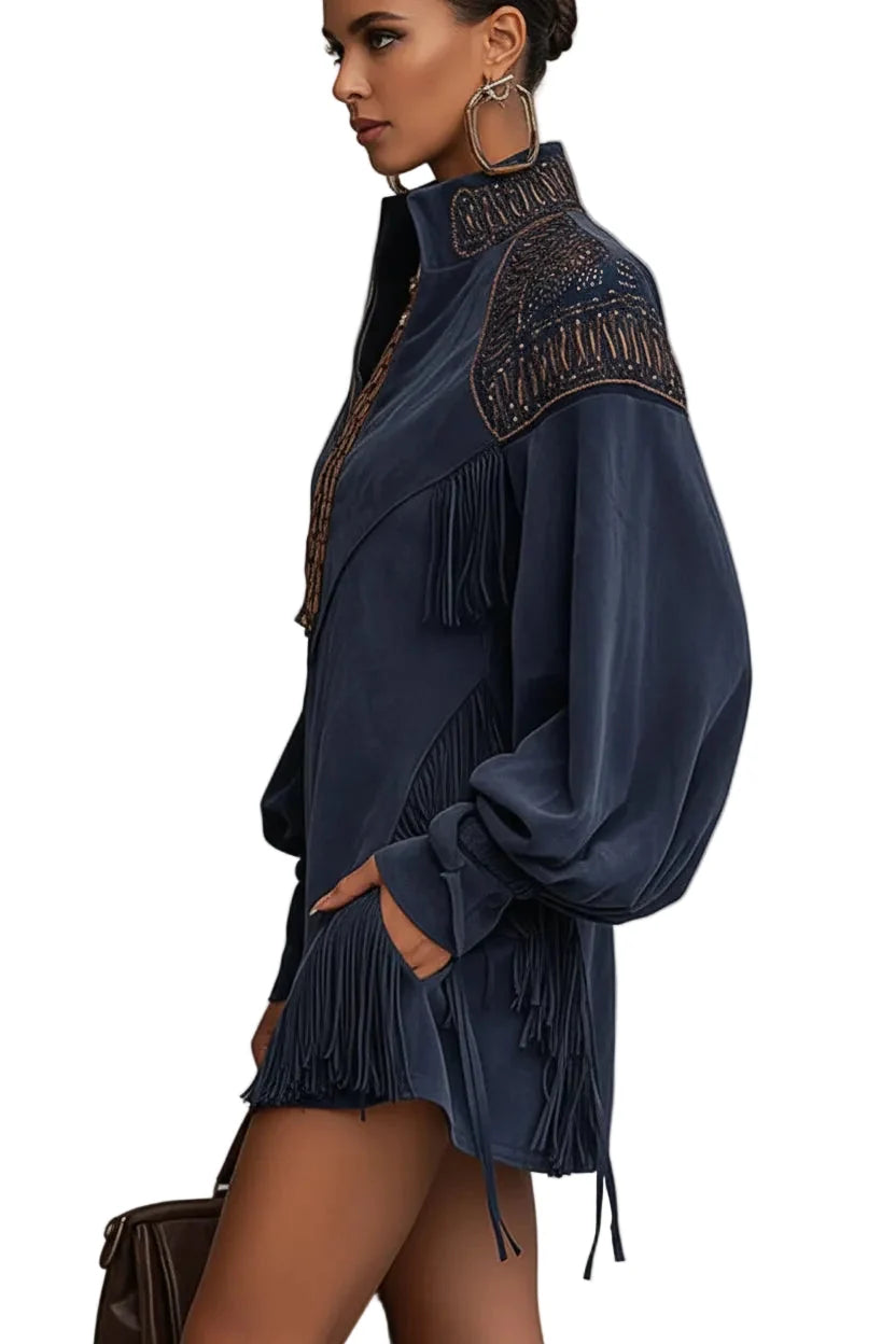 Vestido corto de gamuza sintética en color índigo, adornado con bordados y borlas, con un elegante diseño bohemio ideal 1
