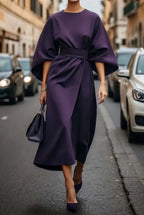 Vestido elegante midi con mangas acampanadas y cinturón ajustable, ideal para ocasiones especiales y eventos formales. 4