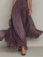 Vestido maxi morado con escote vintage y mangas de encaje, ideal para ocasiones formales y eventos elegantes. 4