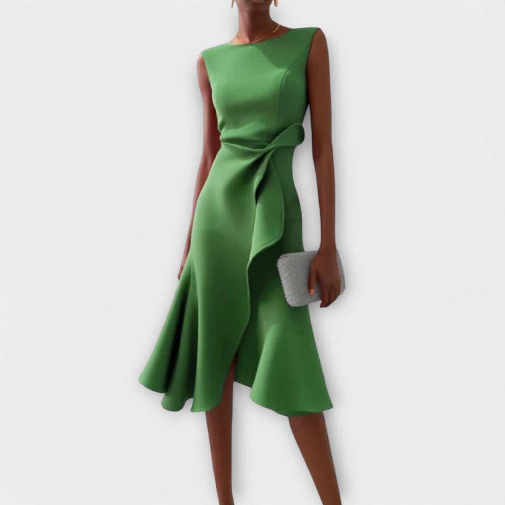 Vestido midi asimétrico drapeado sin mangas en color elegante, ideal para fiestas y ocasiones especiales, mostrando un diseño sofisticado y contempor 5