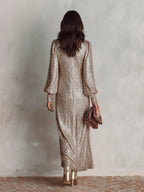 Vestido de noche largo con escote en V y tejido brillante, ideal para fiestas y eventos especiales, diseñado para mujeres elegantes. 5