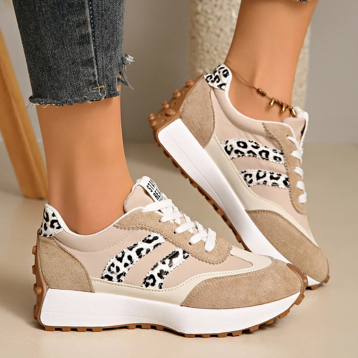Zapatillas ortopédicas para mujer con soporte antideslizante y tecnología de absorción de impactos, diseño ligero y moderno ideal para comodidad 14