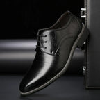 Zapatos de hombre tipo Derby con cierre de cordones, detalles brogue y fabricados en suave piel vegana, ideales para un estilo elegante y 0